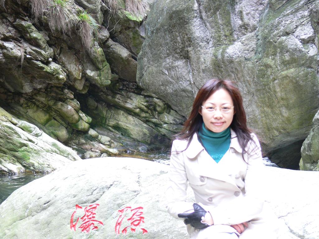 胡秋红副教授
