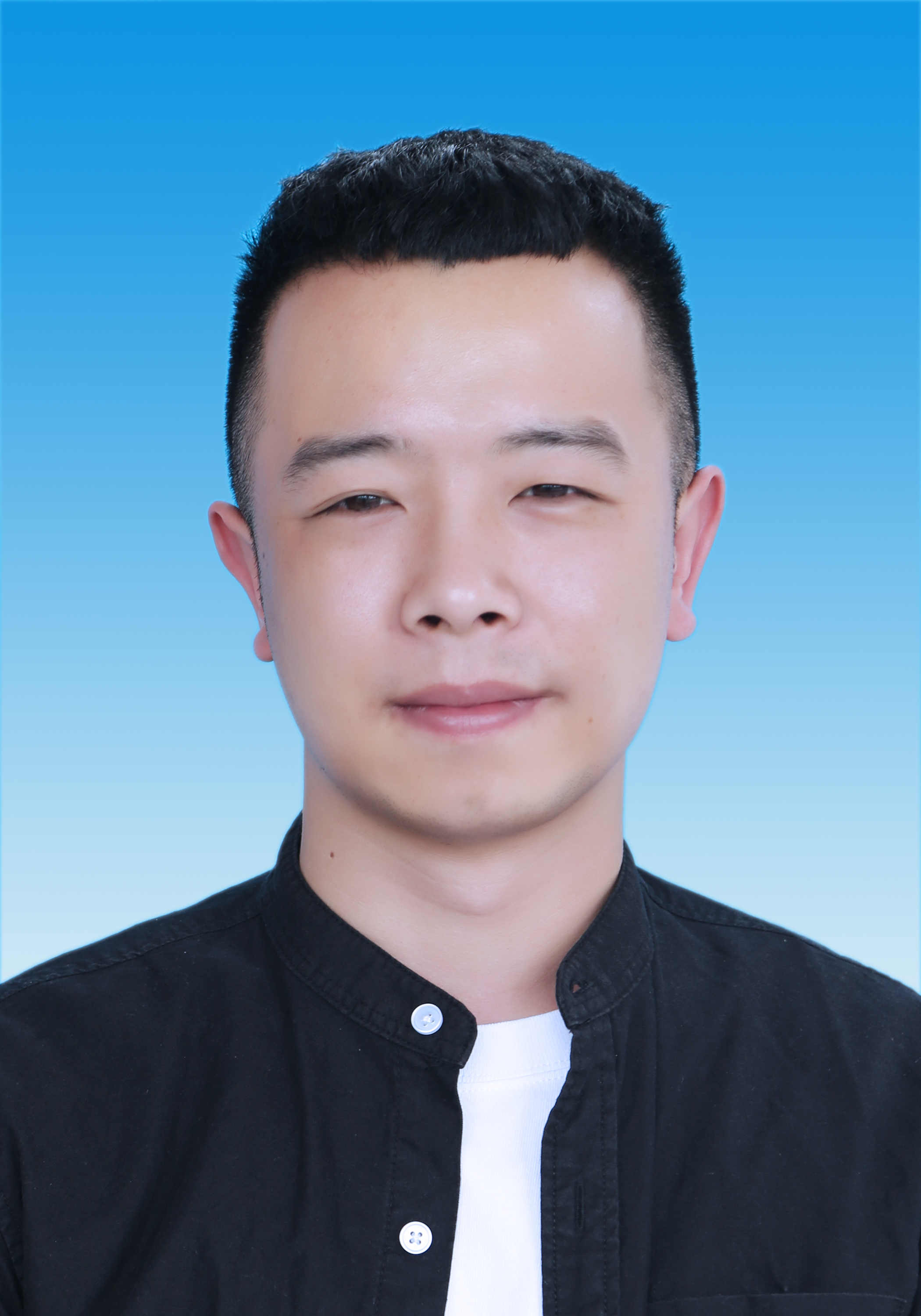 学工办主任(团委书记):凌杰-武汉纺织大学经济学院